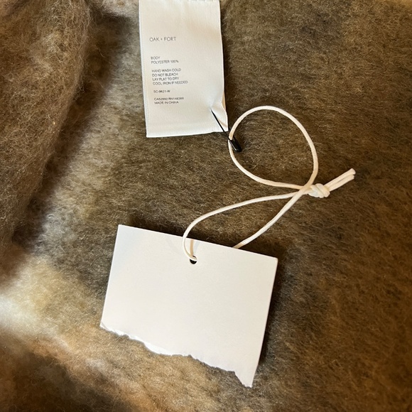 Oak  + Fort Scarf Brown Cream Plaid Fluffy Soft Long Fringe New w. Torn Tag - Picture 6 of 6